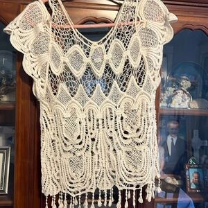 Lipstick crocheted cold shoulder top M